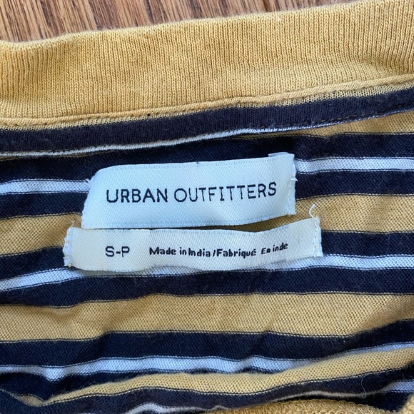 UO Jana Striped Long Sleeve Tee - Picture 3 of 3
